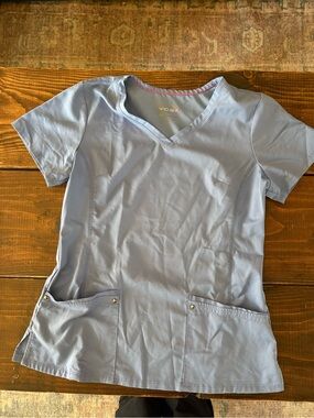 Women's Light Blue V-Neck Short Sleeve Scrub Top